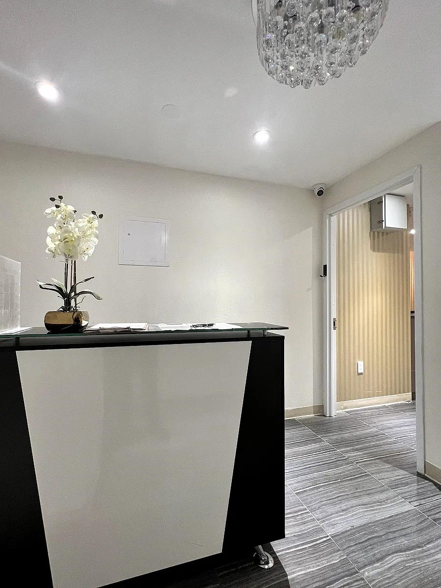Reception - Goals Aesthetics & Plastic Surgery – Bronx